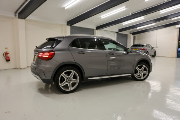 Mercedes GLA 200d AMG Line + £1,000 - Image 3