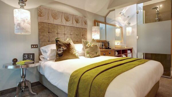 One Night 4* City Break for Two at Oddfellows Chester - Image 5