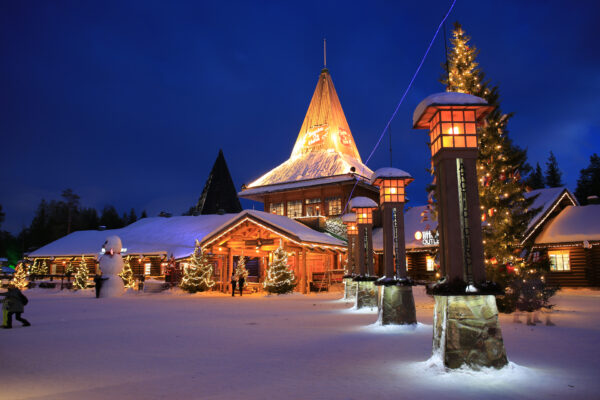 Win a Family Trip to Lapland + £1,000 | 1 In 6 Chance To Win Instantly! - Image 4