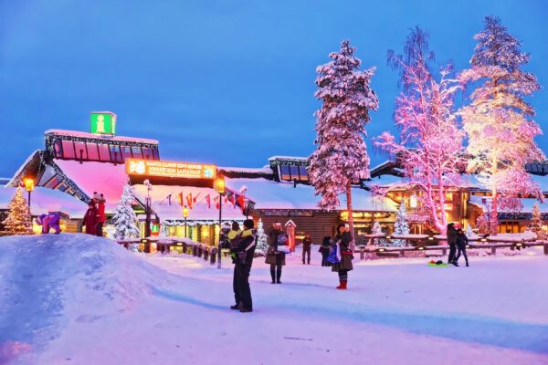 Win a Family Trip to Lapland + £1,000 | 1 In 6 Chance To Win Instantly! - Image 2